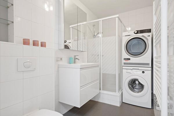 Medium property photo - Tesselschadestraat 38B, 3521 XW Utrecht